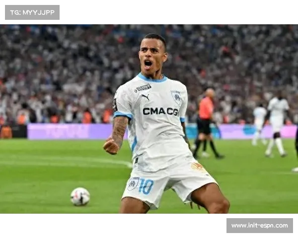 马赛5-1客胜尼斯暂登榜首,格林伍德双响领跑射手榜 马赛5-1客胜尼斯暂登榜首,格林伍德双响领跑射手榜